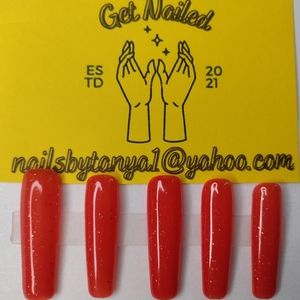 Custom color changing press on nails